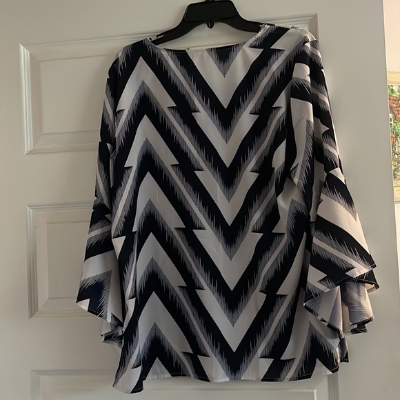 Chico’s size 2 - Picture 2 of 3